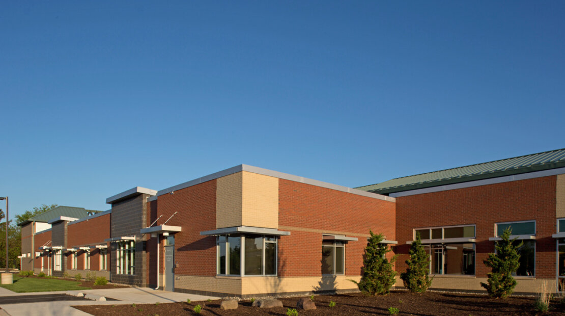 Sustainable Architecture for Hot Summer